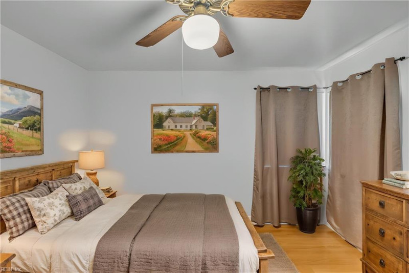 Photo 23 of 40 residential for sale in Hampton virginia