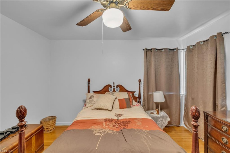 Photo 36 of 40 residential for sale in Hampton virginia