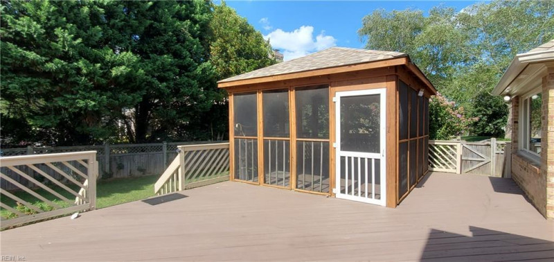 Photo 18 of 20 residential for sale in Virginia Beach virginia