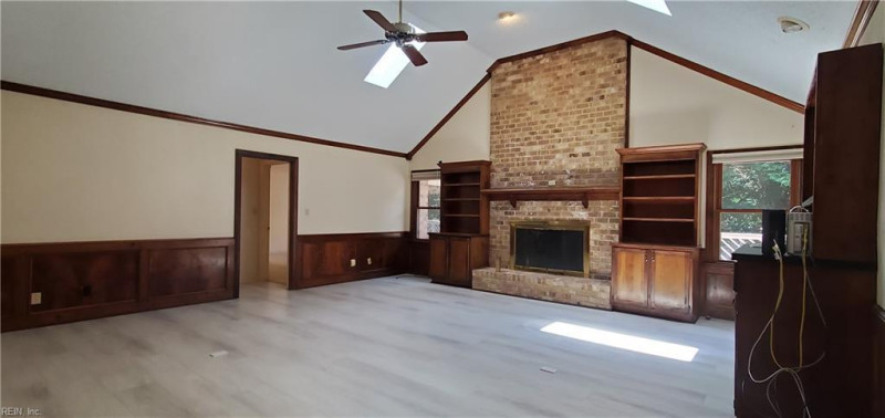 Photo 6 of 20 residential for sale in Virginia Beach virginia