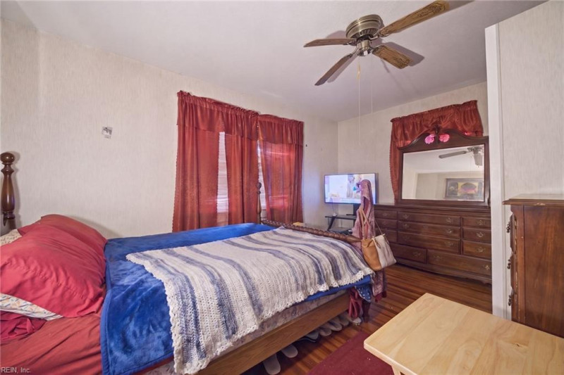 Photo 13 of 21 residential for sale in Norfolk virginia Photo 13 of 21 residential for sale in Norfolk virginia