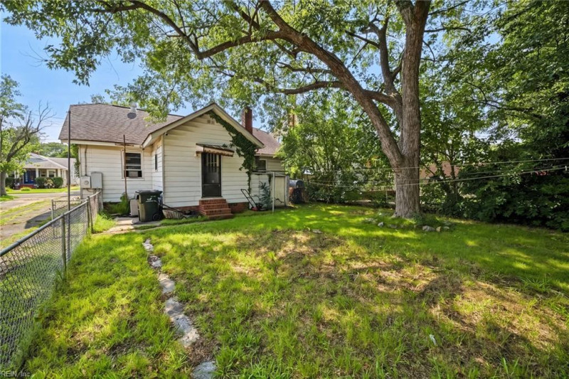 Photo 18 of 21 residential for sale in Norfolk virginia Photo 18 of 21 residential for sale in Norfolk virginia