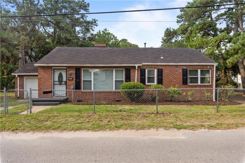 Photo 1 of 33 residential for sale in Norfolk virginia