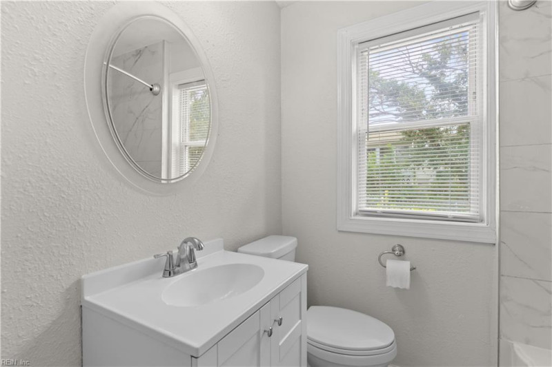 Photo 19 of 33 residential for sale in Norfolk virginia