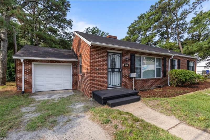 Photo 2 of 33 residential for sale in Norfolk virginia