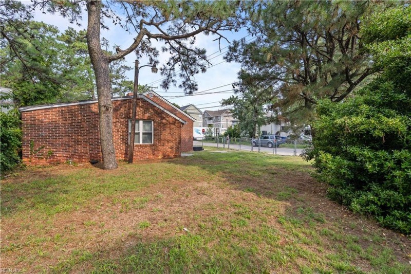 Photo 20 of 33 residential for sale in Norfolk virginia