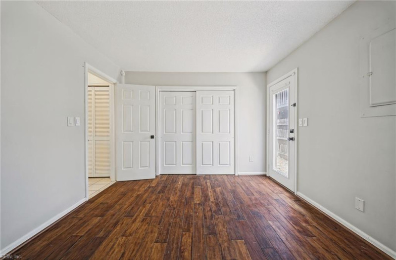 Photo 18 of 31 residential for sale in Norfolk virginia