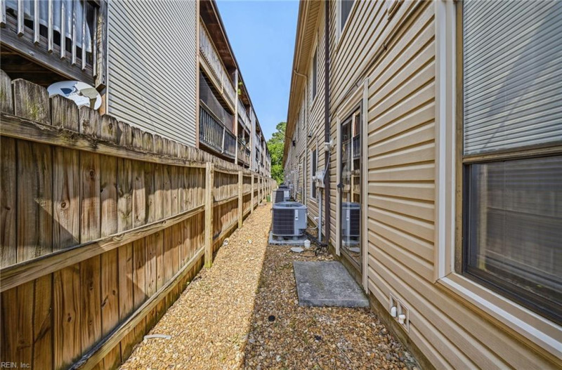 Photo 28 of 31 residential for sale in Norfolk virginia
