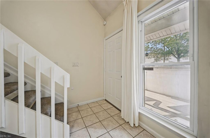 Photo 7 of 31 residential for sale in Norfolk virginia