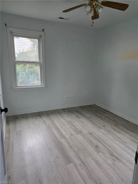 Photo 10 of 18 residential for sale in Hampton virginia