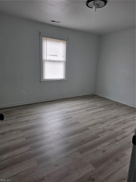 Photo 12 of 18 residential for sale in Hampton virginia