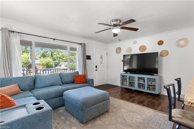 Photo 10 of 33 residential for sale in Norfolk virginia