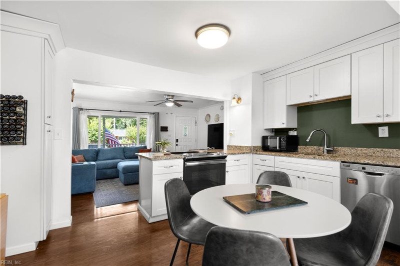 Photo 14 of 33 residential for sale in Norfolk virginia