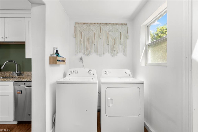 Photo 18 of 33 residential for sale in Norfolk virginia