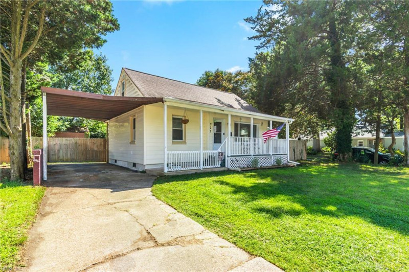 Photo 3 of 33 residential for sale in Norfolk virginia