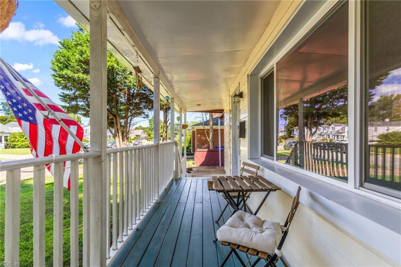Photo 6 of 33 residential for sale in Norfolk virginia