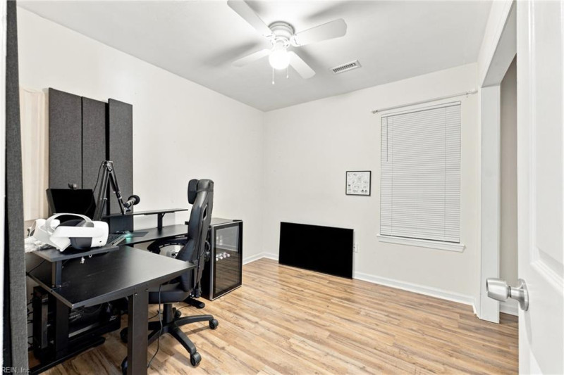 Photo 24 of 37 residential for sale in Norfolk virginia Photo 24 of 37 residential for sale in Norfolk virginia