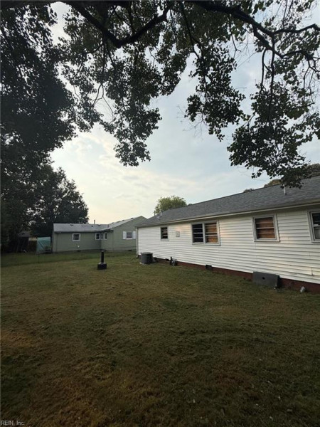 Photo 3 of 14 residential for sale in Norfolk virginia