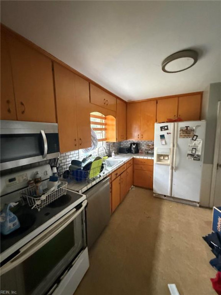 Photo 9 of 14 residential for sale in Norfolk virginia