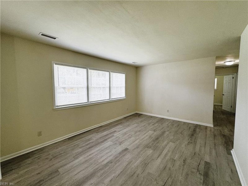 Photo 4 of 23 rental for rent in Virginia Beach virginia