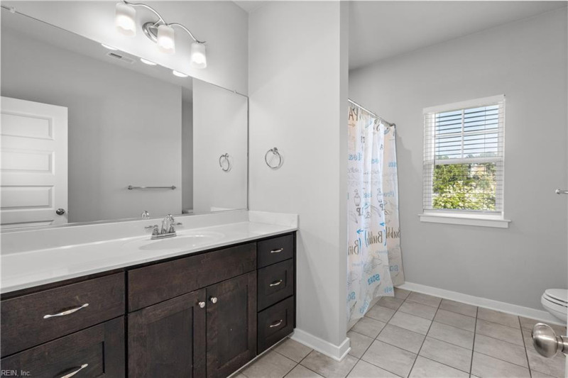 Photo 27 of 33 residential for sale in Chesapeake virginia