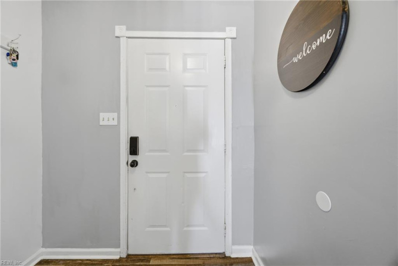 Photo 5 of 24 residential for sale in Newport News virginia Photo 5 of 24 residential for sale in Newport News virginia