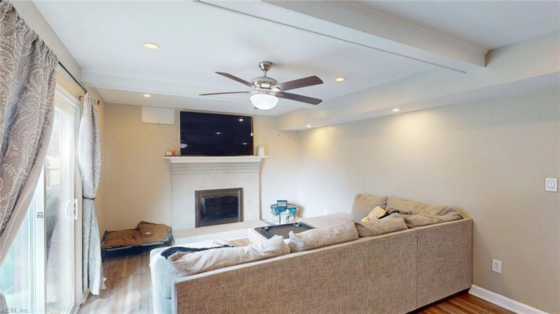 Photo 16 of 39 residential for sale in Virginia Beach virginia