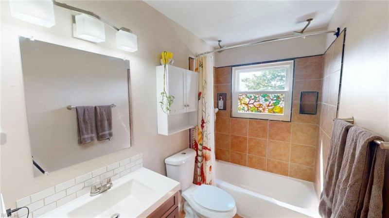 Photo 33 of 39 residential for sale in Virginia Beach virginia