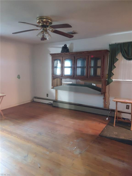 Photo 13 of 18 residential for sale in Chesapeake virginia Photo 13 of 18 residential for sale in Chesapeake virginia
