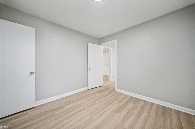 Photo 18 of 33 residential for sale in Chesapeake virginia Photo 18 of 33 residential for sale in Chesapeake virginia
