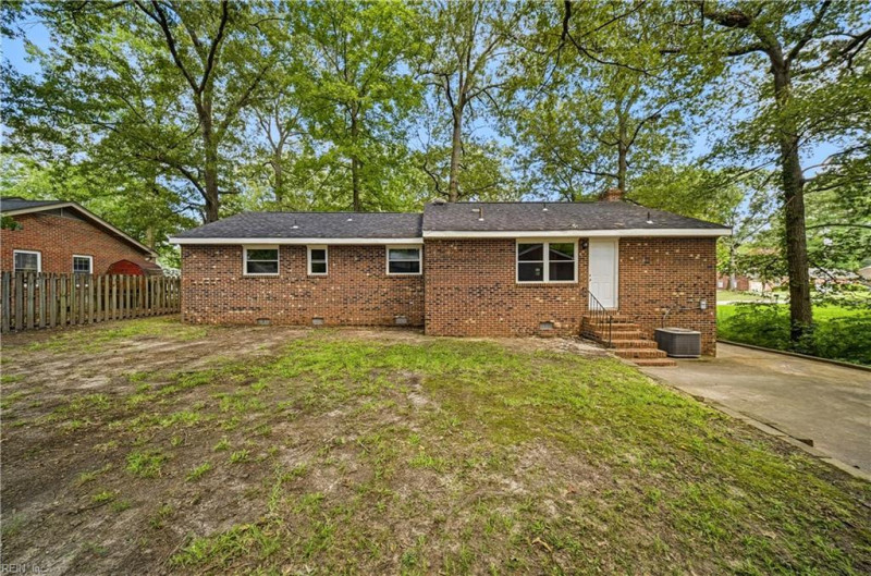 Photo 29 of 33 residential for sale in Chesapeake virginia Photo 29 of 33 residential for sale in Chesapeake virginia