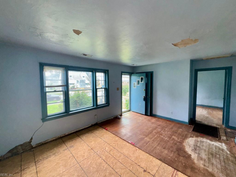 Photo 4 of 14 residential for sale in Norfolk virginia Photo 4 of 14 residential for sale in Norfolk virginia