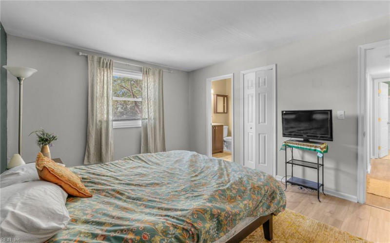 Photo 14 of 48 residential for sale in Norfolk virginia