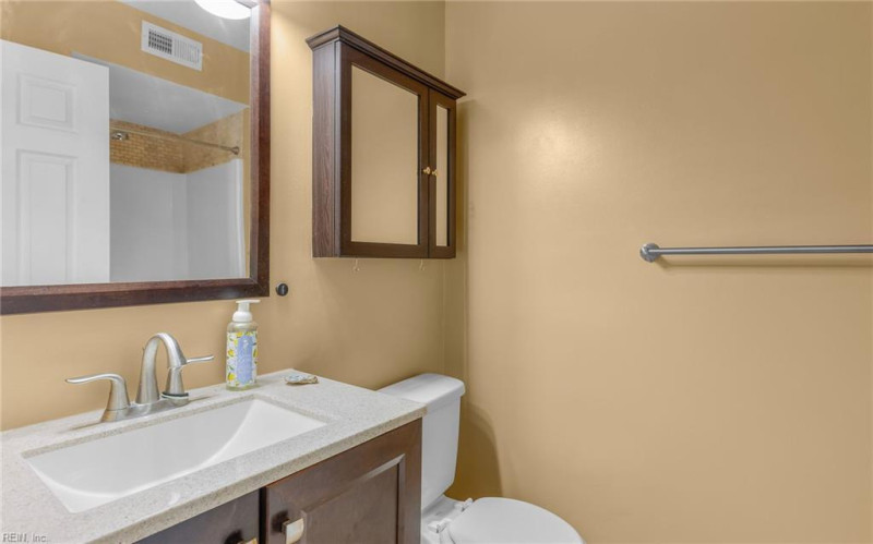 Photo 16 of 48 residential for sale in Norfolk virginia