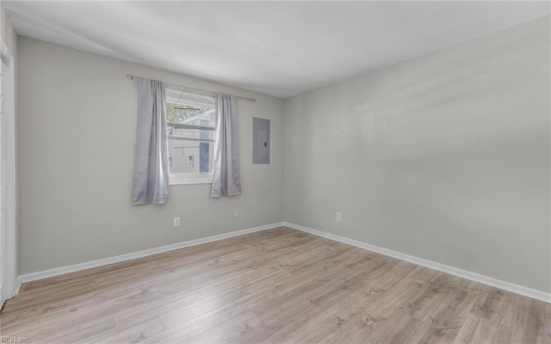 Photo 18 of 48 residential for sale in Norfolk virginia