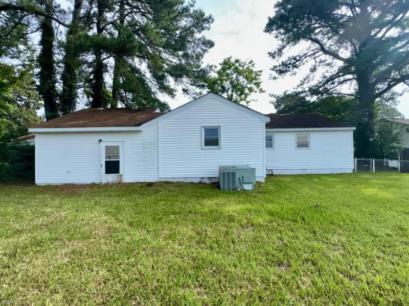 Photo 2 of 15 residential for sale in Portsmouth virginia Photo 2 of 15 residential for sale in Portsmouth virginia