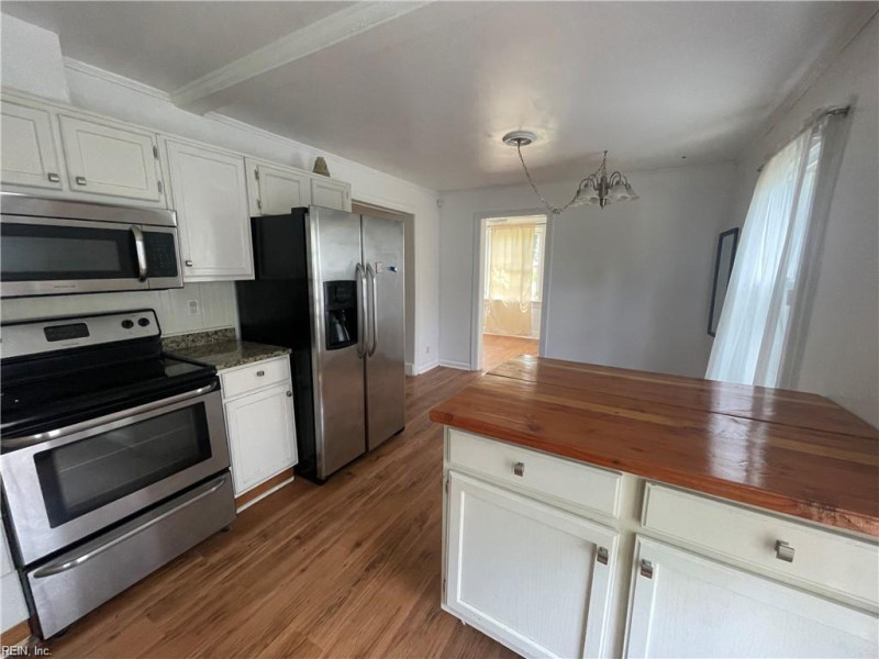 Photo 3 of 13 residential for sale in Norfolk virginia
