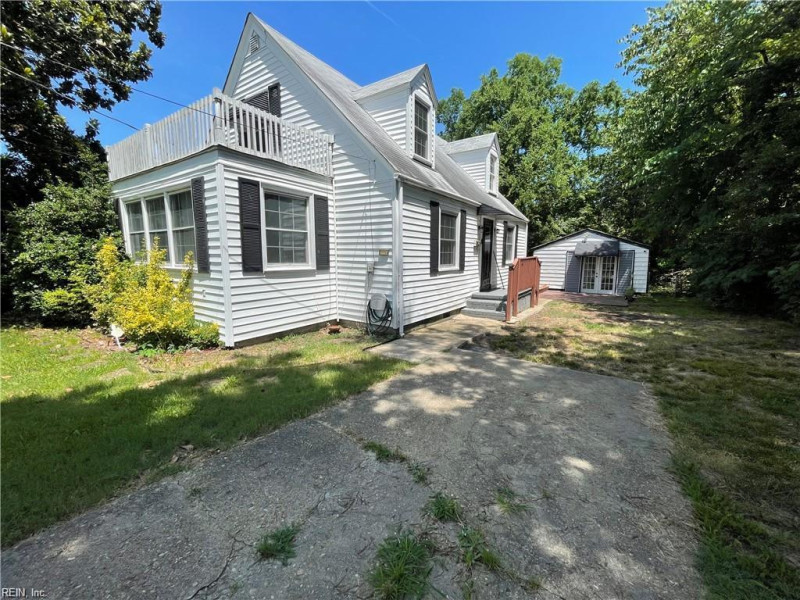 Photo 4 of 13 residential for sale in Norfolk virginia