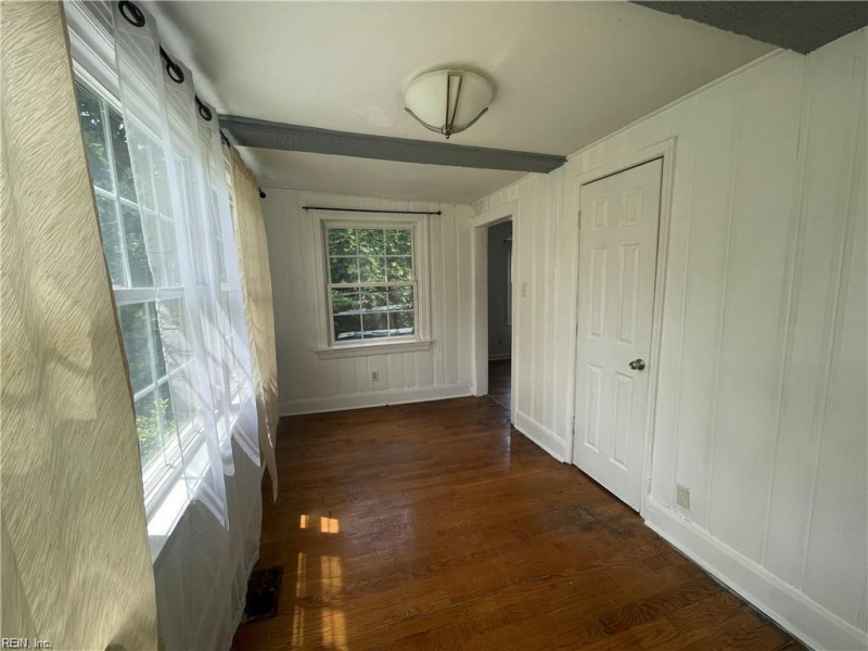 Photo 9 of 13 residential for sale in Norfolk virginia