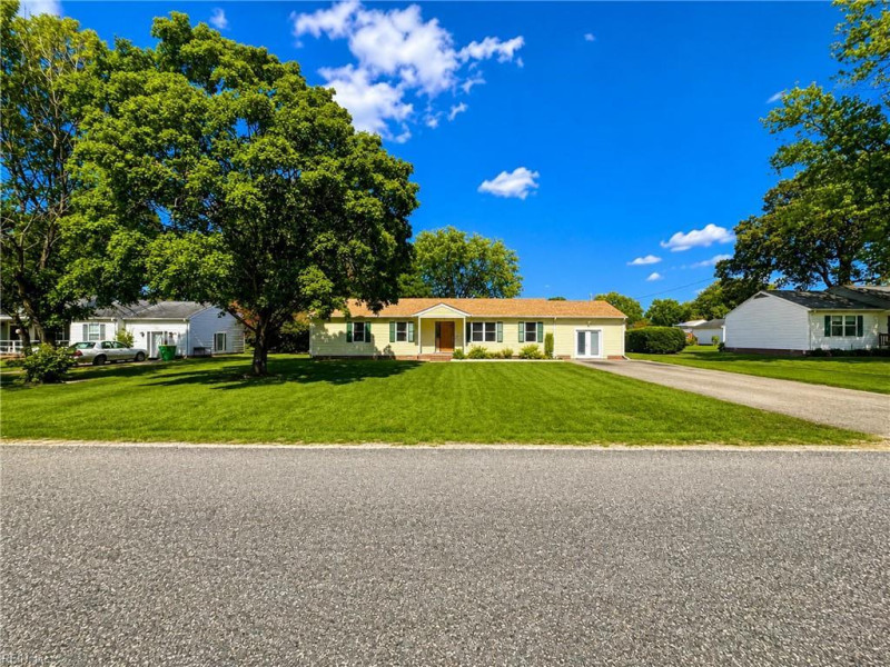 Photo 1 of 30 residential for sale in Gloucester County virginia