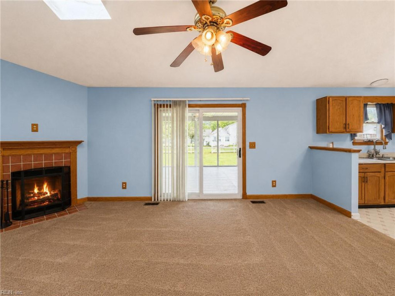 Photo 10 of 30 residential for sale in Gloucester County virginia