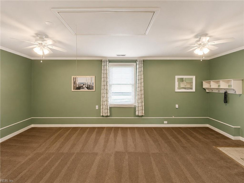 Photo 19 of 30 residential for sale in Gloucester County virginia