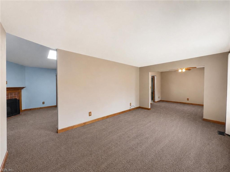 Photo 2 of 30 residential for sale in Gloucester County virginia