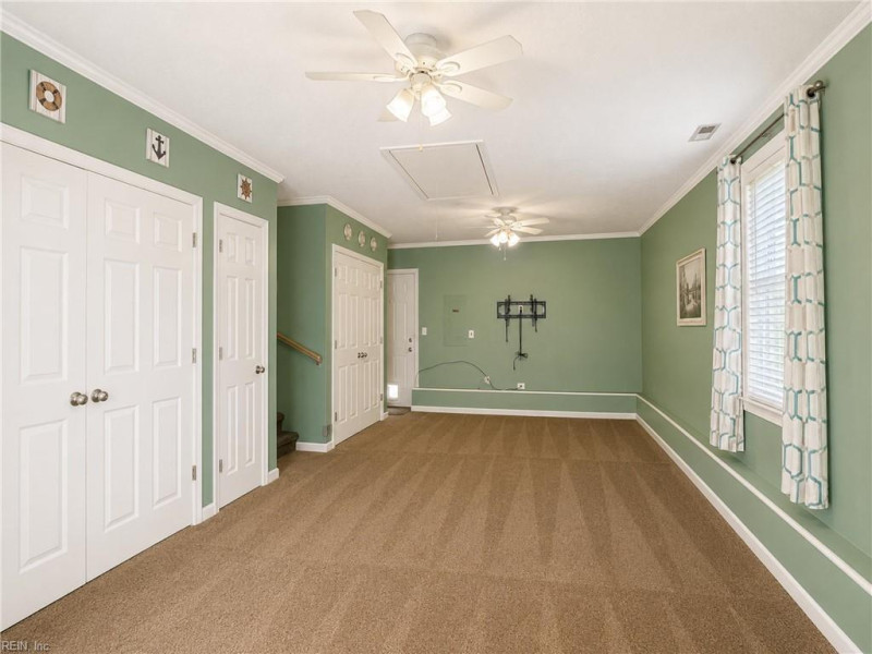 Photo 21 of 30 residential for sale in Gloucester County virginia