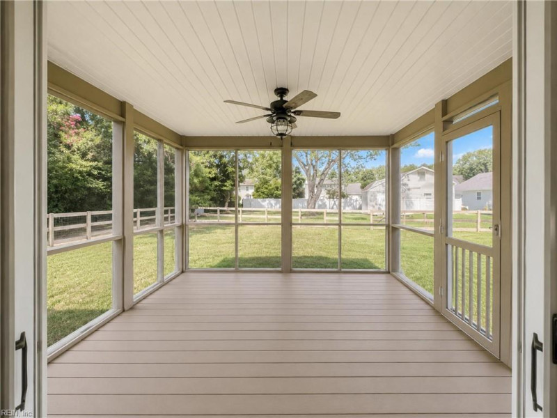 Photo 22 of 30 residential for sale in Gloucester County virginia