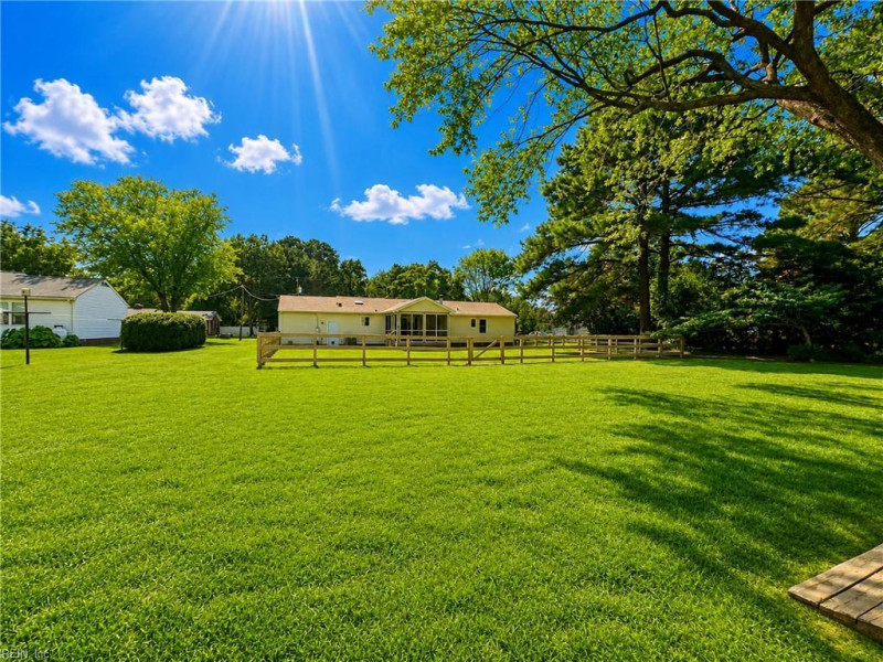 Photo 29 of 30 residential for sale in Gloucester County virginia