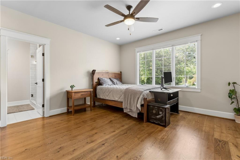 Photo 33 of 50 residential for sale in Newport News virginia