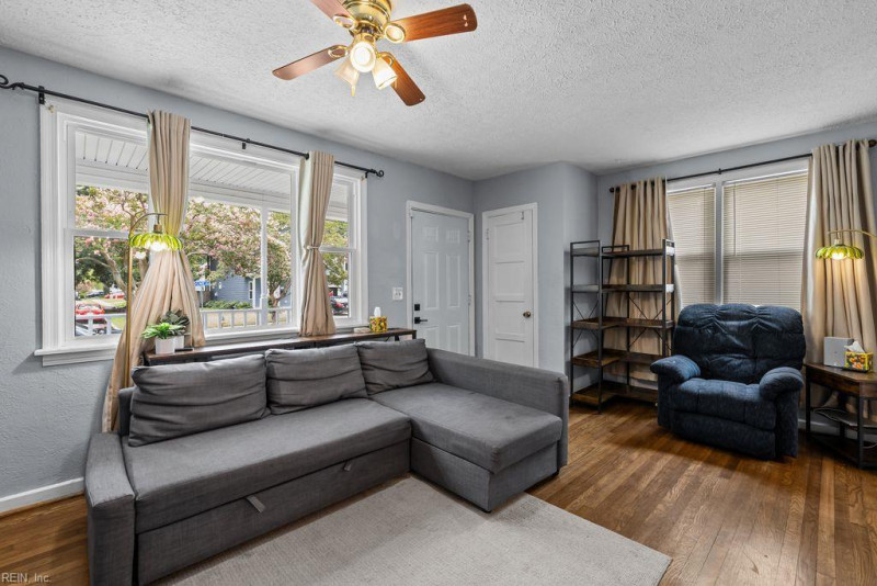 Photo 12 of 15 residential for sale in Norfolk virginia