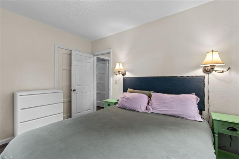 Photo 4 of 15 residential for sale in Norfolk virginia