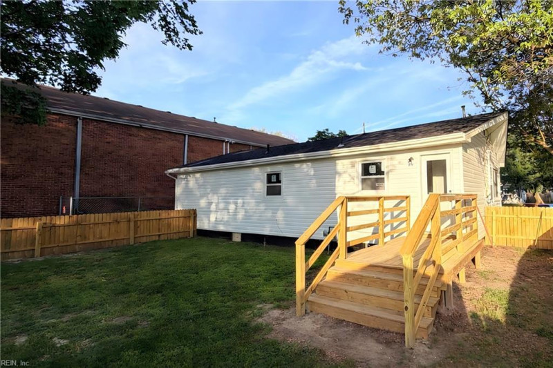 Photo 27 of 29 residential for sale in Chesapeake virginia